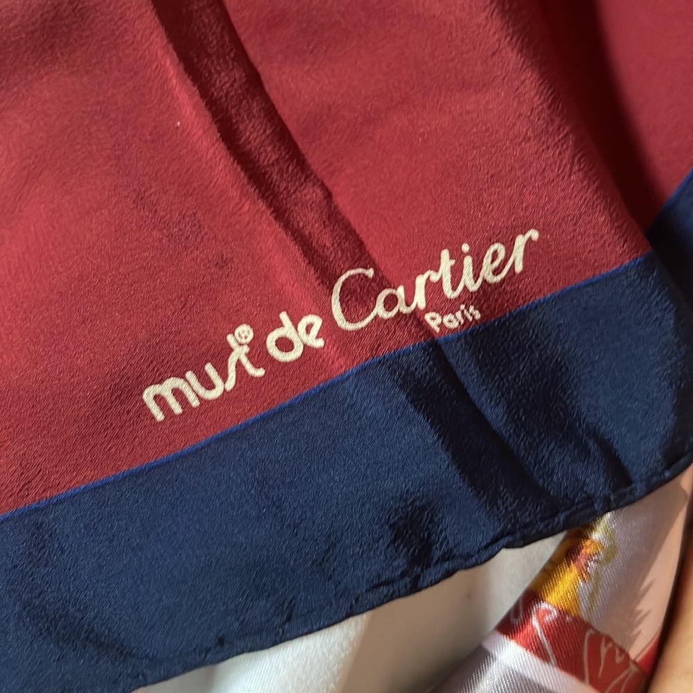 #3 must de Cartier Paris scarf